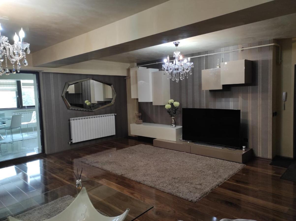 Apartament Lux Ultracentral Craiova Exterior foto